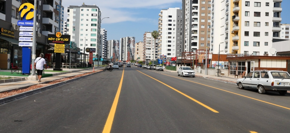 MERSİN BÜYÜKŞEHİR DENİZ MAHALLESİ’NDE KAPSAMLI YOL YENİLEME ÇALIŞMASI YAPTI (1)