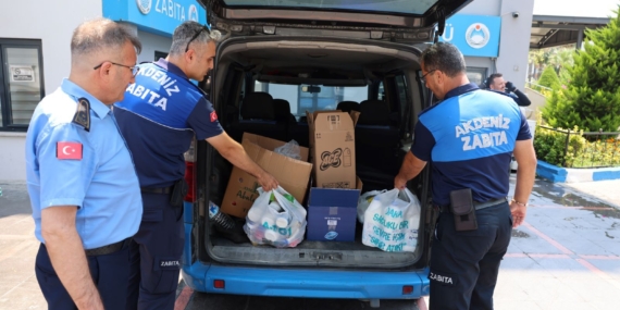 Akdeniz’de zincir markette 135 tarihi geçmiş ürün ele geçirildi