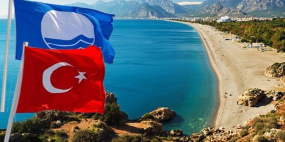 Mersin sahillerinde plastik istilası
