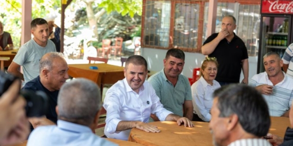 BAŞKAN TUNCER KIRSALI ADIM ADIM GEZİYOR, VATANDAŞIN SESİNİ YERİNDE DİNLİYOR