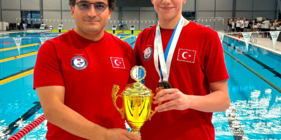Mersinli Kuzey Set Slovenya’da tarih yazdı