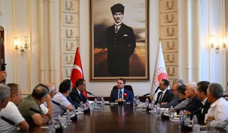 Kıratlı: “Mersin’in kronik sorunları masaya yatırıldı”