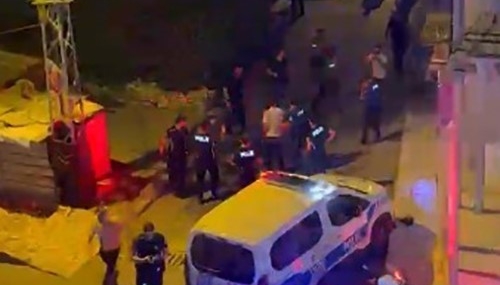 Mersin’de aile içi silahlı kavgada; balkondaki komşu vurularak öldü