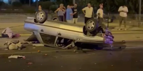 Erdemli’de otomobil ters döndü: 3’ü çocuk 5 yaralı
