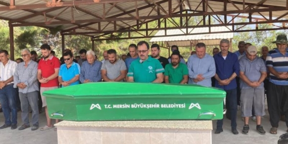 Kasklı saldırganın kurbanı toprağa verildi