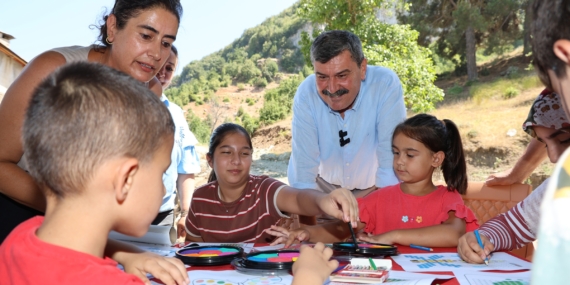 BAŞKAN YILDIZ, AKIL VE ZEKA OYUNLARI ATÖLYESİNDE ÇOCUKLARLA BULUŞTU