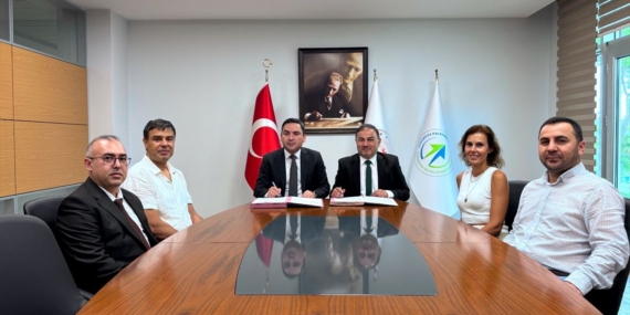 Gazetecilere yapay zeka destekli turizm haberciliği eğitimi