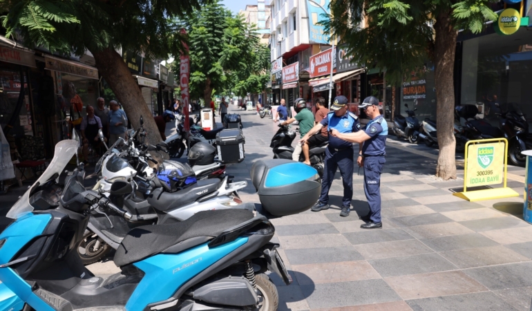 Zabıta Müdürlüğü Ekiplerinden Kaldırım ve Yol İşgali Denetimi