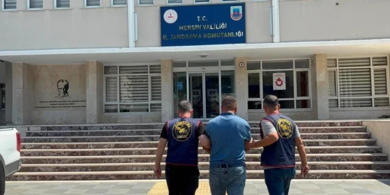 Mersin’de 27 yıl 6 ay hapis cezasıyla aranıyordu! Jandarma saklandığı yeri buldu