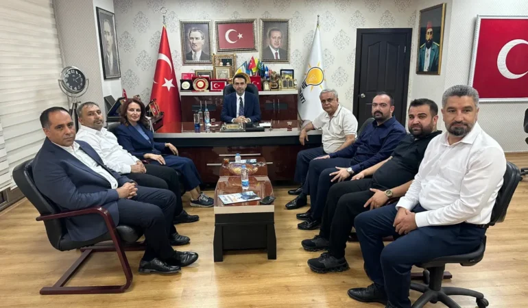 AK Parti Mersin İl Başkanlığı’nda İl Danışma Meclisi Toplantısı gerçekleştirildi