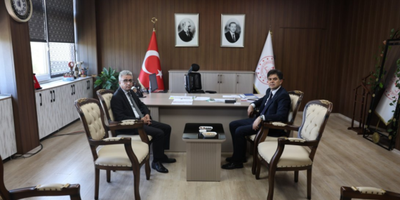 Kaymakam Öztürk’ten İl Millî Eğitim Müdürü Özdemirci’ye ziyaret