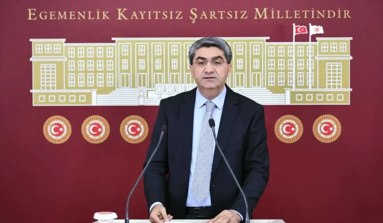 Ekmen: “Bu süreç yeni bir ‘keşke’ye dönüşmemeli”